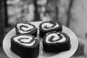 Swiss Roll (4 Pieces)