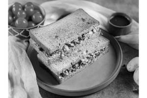 Mushroom Caramelized Onion Sandwich