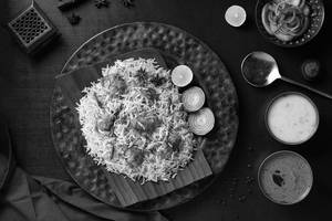 Nawabi Murgh Biryani ( Special Chicken Boneless Biryani - Serve -2 )