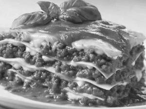 Double Chicken Lasagne Al Olio, Bolognaise Premium San Marzano Cheese Sauces,mozzarella,herbs Spices