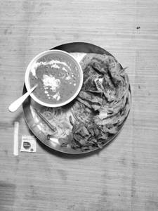 Pudina Lacha Paratha/ Daal Makhni Tiffy 