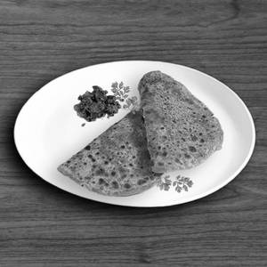 Achari Aloo Paratha (2 Pcs)