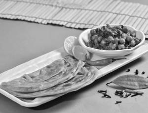 Plain Paratha ( 2 Pcs) with Chana Masala