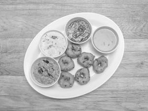 Vada (6pcs)