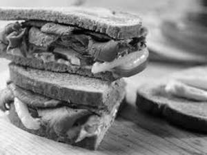 Momma's Roast Beef Sandwich 