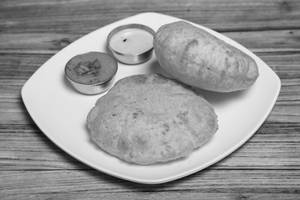 Poori Sambar (2 Pcs)