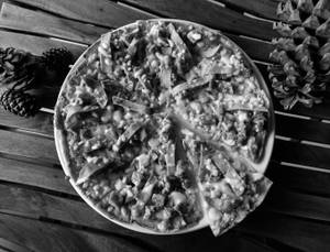 12 " Sherwood Bbq Chicken Salami Pizza