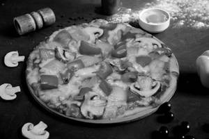 Green Delight Pan Pizza