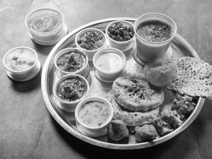 Full Tiffin