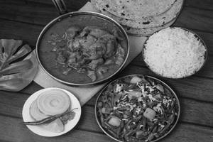 Home Style Boneless Chicken Curry Meal [Serves 2-3]