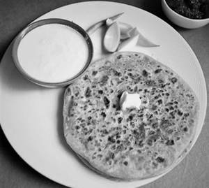 Mixed Paratha   