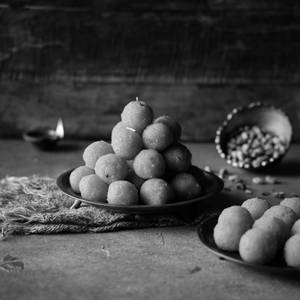 Motichoor Laddu (1 Kg)