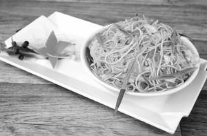 Veg Chilli Garlic Noodles