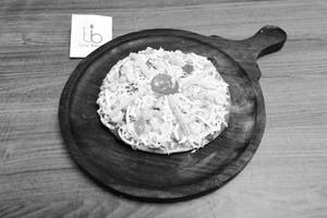 Delux Corn and Corn Pizza