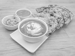 Dal Makhani Laccha Paratha