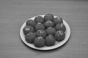 Motichur Laddu