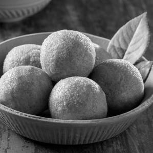 Besan Laddoo