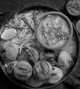 Litti Chokha (2pcs)