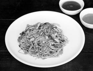 Paneer Noodles Half