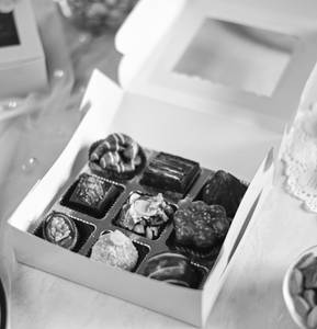 Luxury Sweets Box of 9