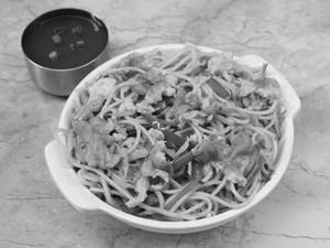 Egg Hakka Noodles