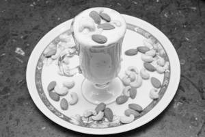 Special Dry Fruit Lassi (Glass)