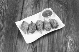 Fried Non Veg Momo (5pcs)