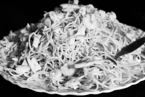 Mixed Chicken Hakka Chow mein