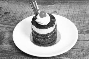 Full Chocolate Pastry