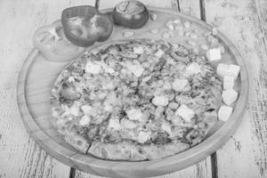 Paneer Tandoori Pizza