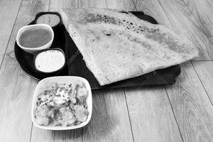 Onion Rava Masala Dosa