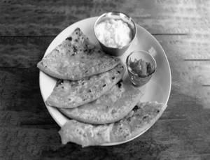 Pyaaz Paratha + Curd