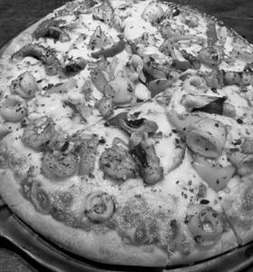 Jungli Chicken Pizza