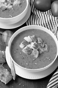 Slow Roast Plum Tomato Soup