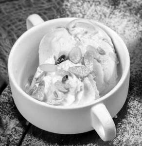 Vanilla ice cream