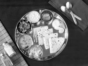 Premium Phulka Thali Without Rice