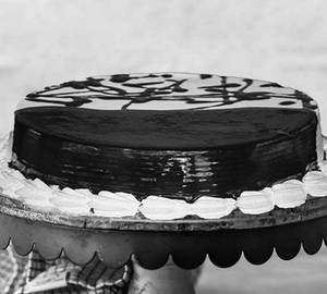 Choco Vanilla Cake