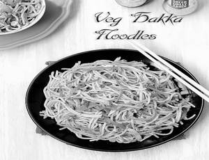 Veg Hakka Noodles