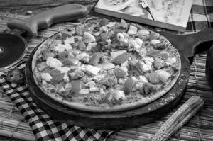 Butter Chicken Pizza