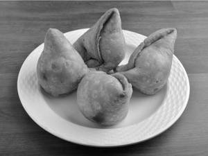 Singhara (4 Pcs)