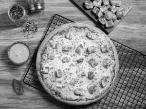 Kadhai Paneer Tikka Pizza