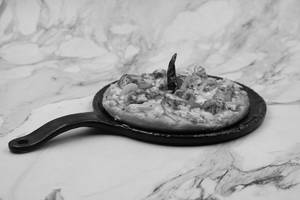 SCHEZWAN PANEER PIZZA [6 INCH]