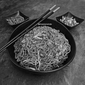 Vegetable Tangra Chow Mein