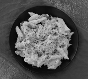 Penne Pasta Alfredo (White Sauce)