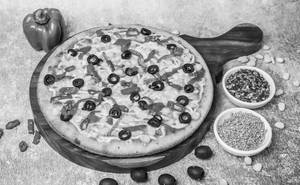 7" Paneer Chicken Pizza