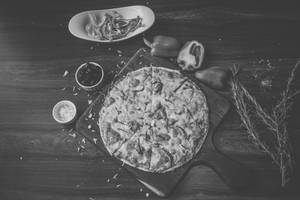 Classic Margherita Pizza