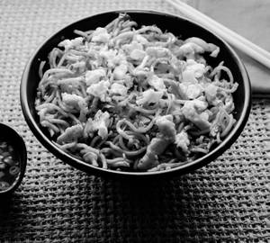 Chilli Garlic Chicken Noodles