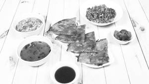 Aloo Pyaz Paratha Thali