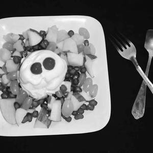 Fruit salad with ice creams