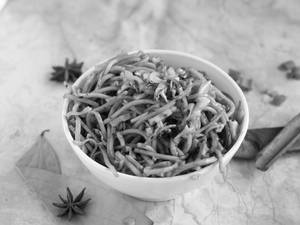 Veg Hakka Noodles